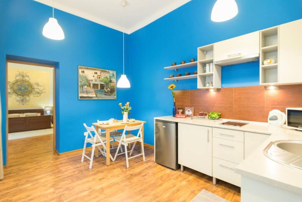 The Quiet Blue Home In The City Center! Krasków Exterior foto